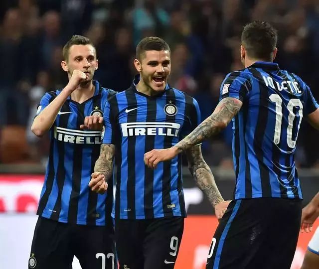  AC米兰德比战险胜尤文图斯延续不败金身  