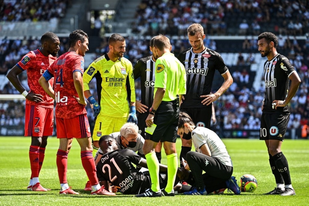  克莱蒙客场顽强坚守，最后时刻逼平里昂保留保级希望