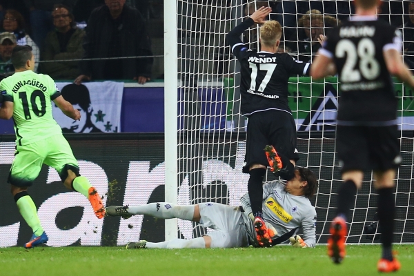  法兰克福绝地反击，补时阶段扳平劲敌门兴