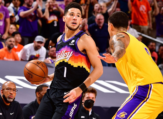  保罗组织串联完美太阳轻取国王豪取常规赛十连胜佳绩