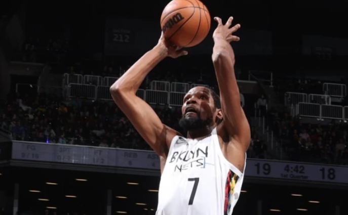  米切尔单节二十一分，骑士击溃活塞取三连胜