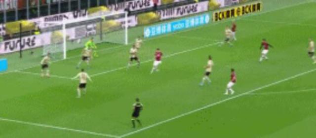  AC米兰新援闪耀首秀破门助力球队登顶